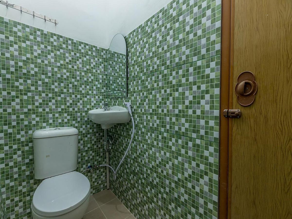 Oyo 1082 Kost Arie 1 Hotel Jakarta Ngoại thất bức ảnh