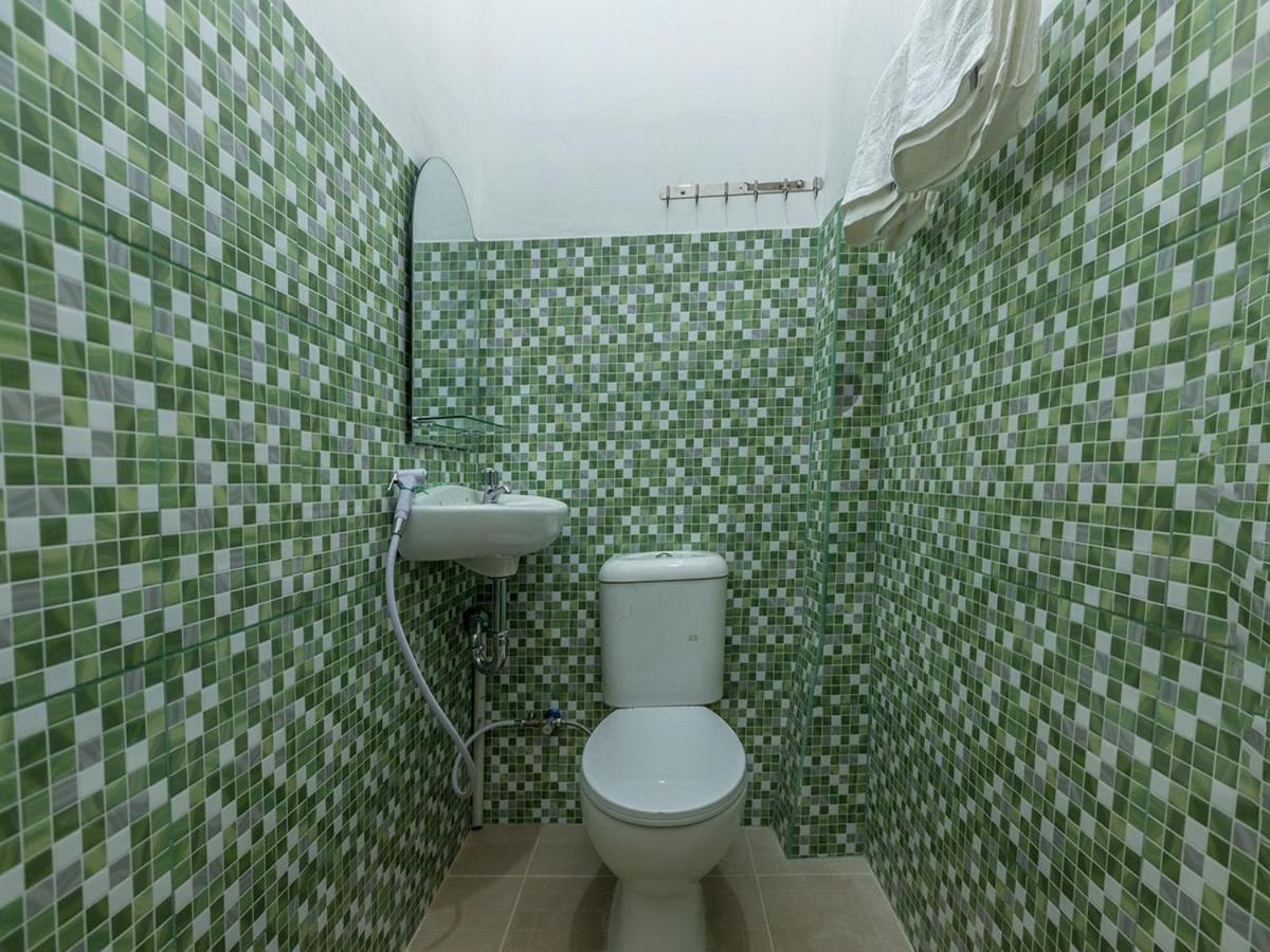 Oyo 1082 Kost Arie 1 Hotel Jakarta Ngoại thất bức ảnh